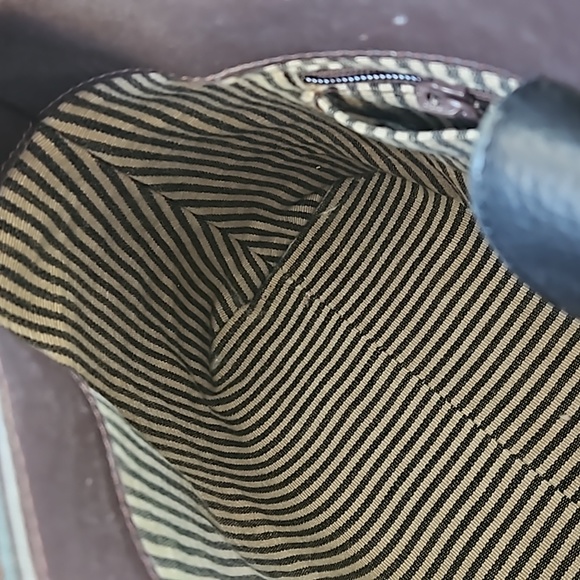 Vintage Brighton Leather Medium Purse - Picture 9 of 11